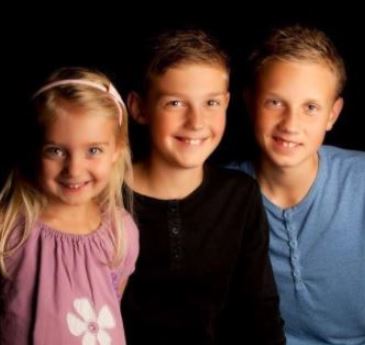 Marcus Hjulmand with his siblings Mikkel Hjulmand and Liva Hjulmand